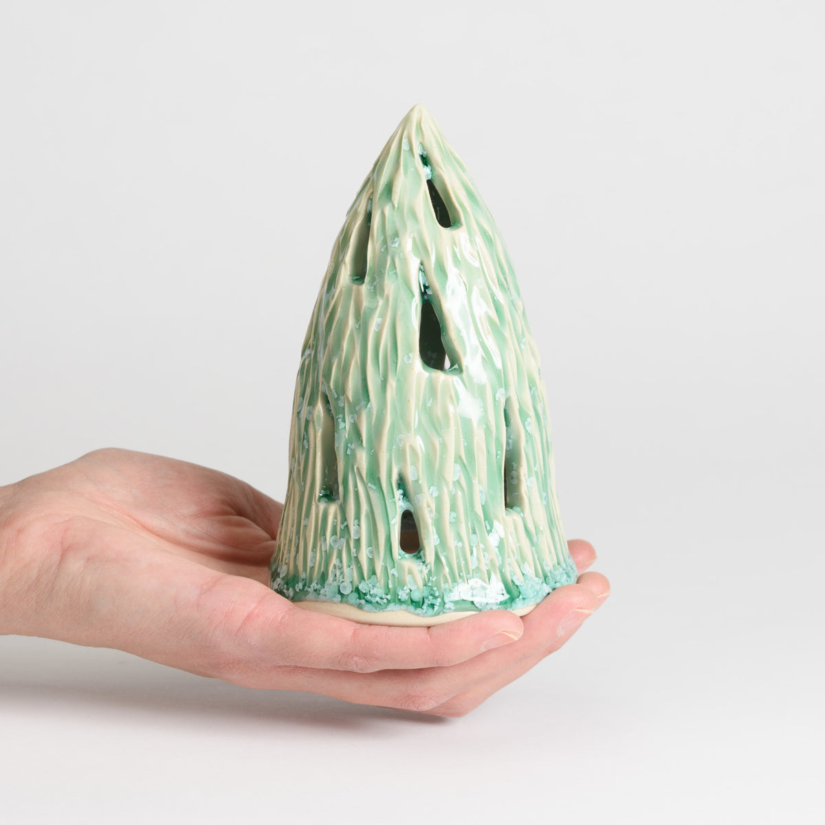 Christmas Tree - Carved Large Mint