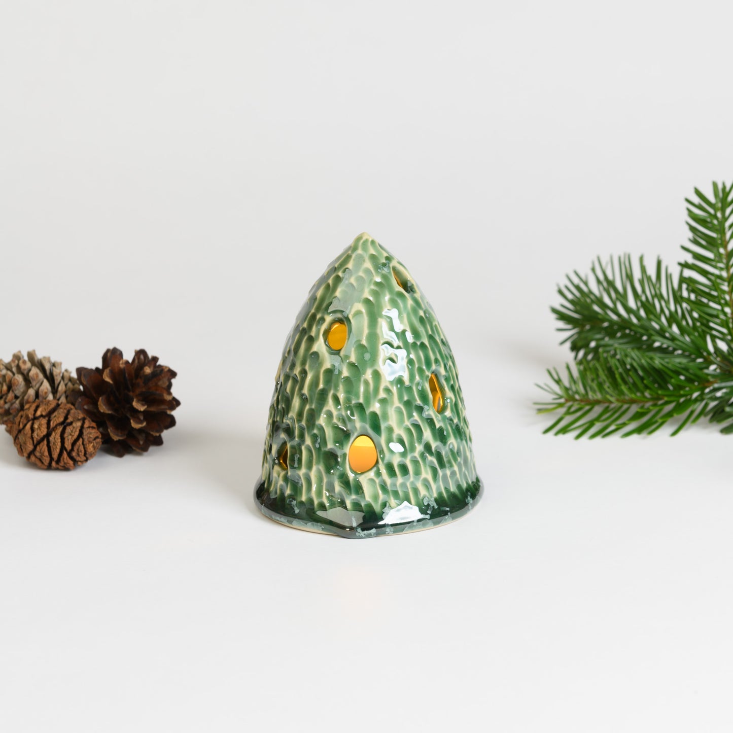 Christmas Tree - Carved Small Moss