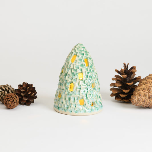 Christmas Tree - Carved Medium Mint