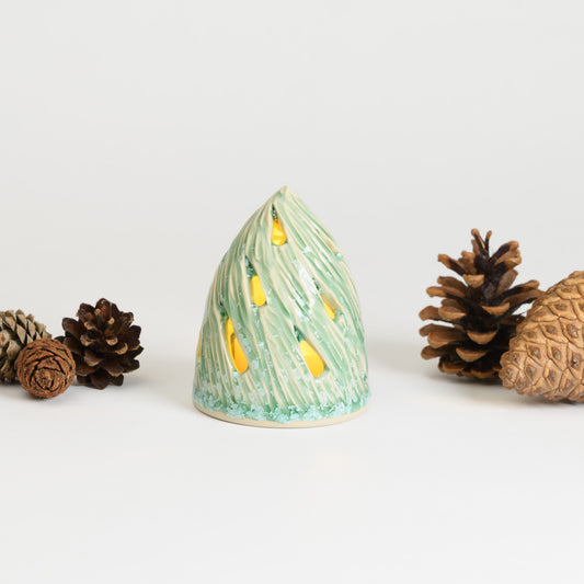 Christmas Tree - Carved Small Mint