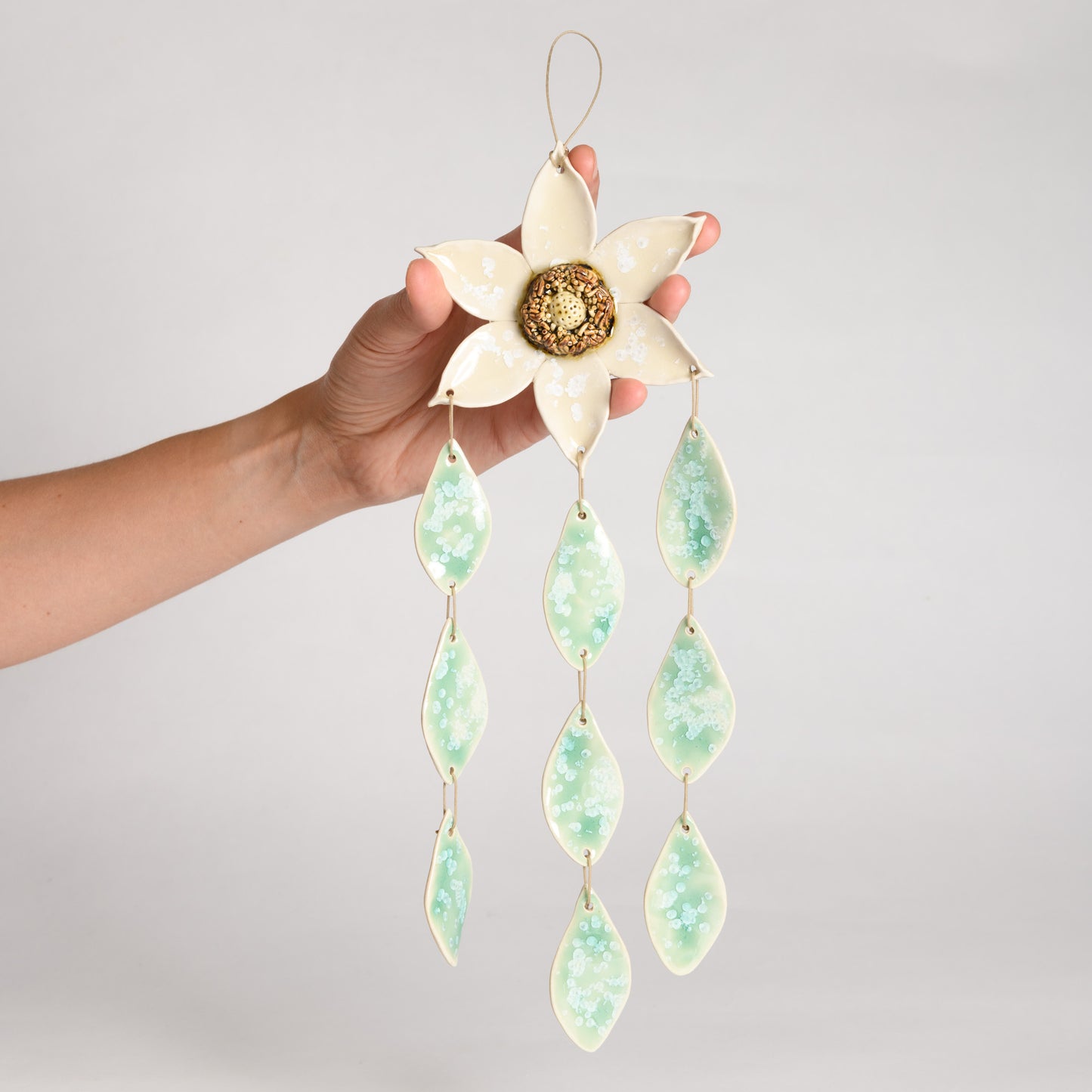 Ornament - Flower Pendant - Natural