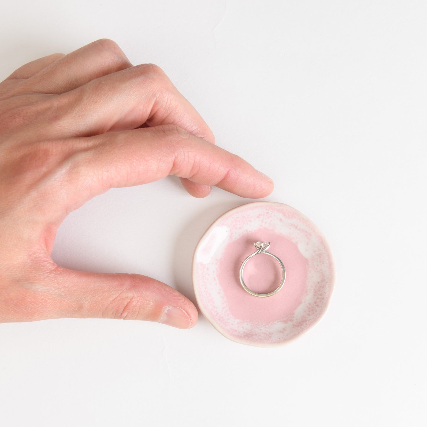 Ring Dish - Strawberries & Cream